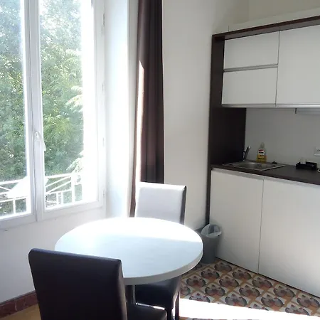 Hotel Le Moderne Saint-Paul-le-Jeune Room photo