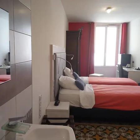 Hotel Le Moderne Saint-Paul-le-Jeune Room photo